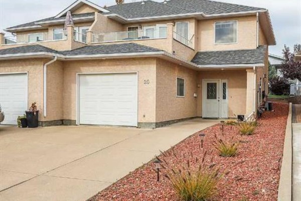 Bedroom - 20 Taylor Mews Se, Medicine Hat, AB T1B4N4 Photo 3