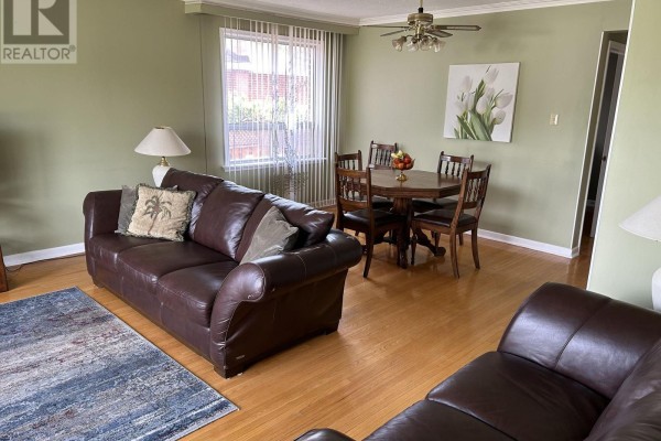 20 Taysham Crescent, Toronto, ON, photo 3