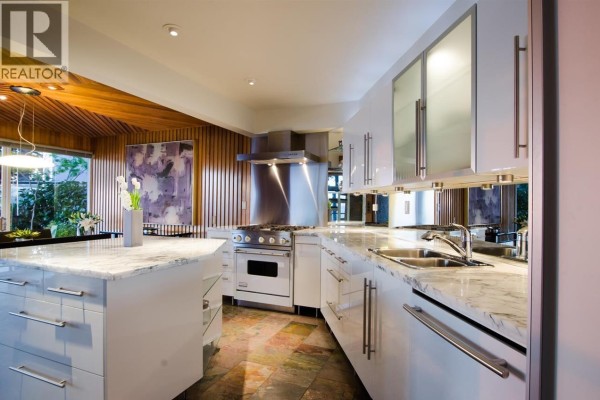 20 Tsawwassen Beach Road, Delta, BC V4M4C6 Photo 5