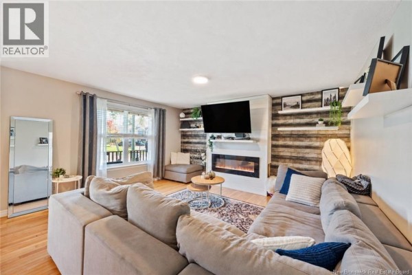 Family room - 20 Wilderness Court, Moncton, NB E1G0H4 Photo 4