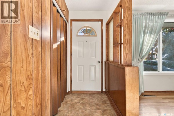 Kitchen - 20 Yarnton Crescent, Regina, SK S4R4A2 Photo 3