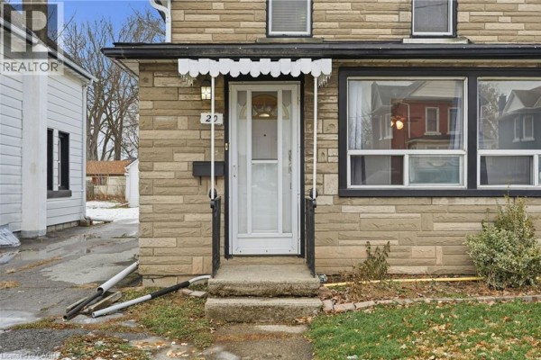 4pc Bathroom - 20 York Street, Welland, ON L3B4A6 Photo 5