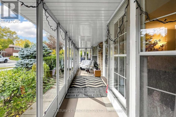 20 Zircon Court, Toronto, ON M2H2A1 Photo 3
