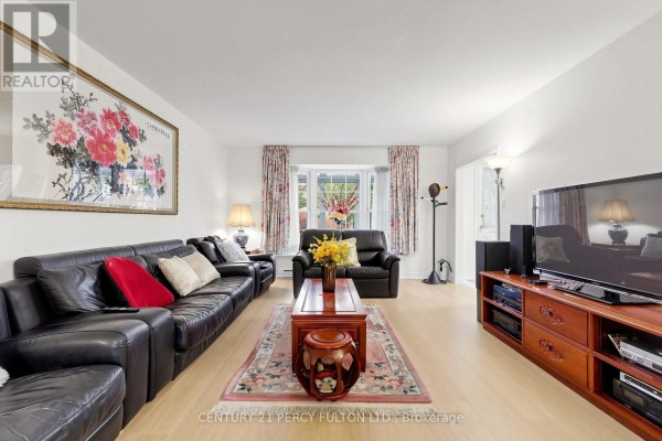 20 Zircon Court, Toronto, ON M2H2A1 Photo 5