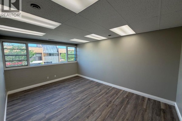 200, 10009 101 Avenue, Grande Prairie, AB, photo 2