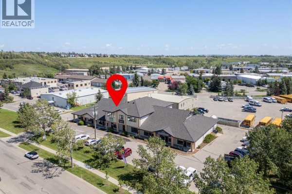 200, 14 Crystalridge Drive, Okotoks, AB, photo 2