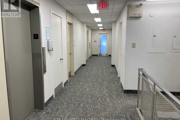 200 - 121 Wellington Street W, Barrie, ON L4N1L2 Photo 5