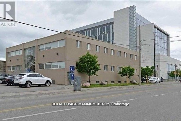 200 - 172 King Street E, Oshawa, ON, photo 2