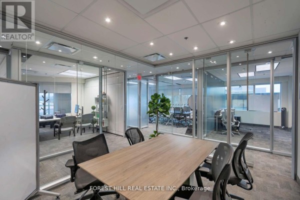 200 - 23 Lesmill Road, Toronto, ON M3B3P6 Photo 5