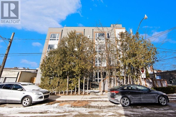 Multi-family for rent at 200 - 243 Niagara Street, Toronto, ON - MLS® X1Sexi
