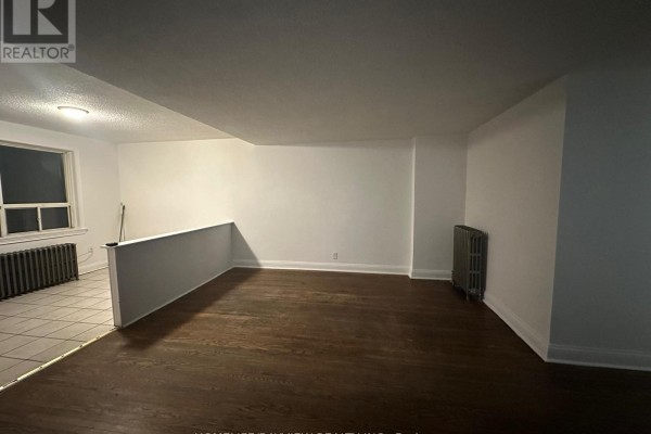 200 - 2597 Eglinton Avenue W, Toronto, ON M6M1T3 Photo 3