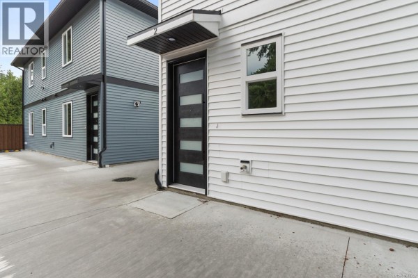 200 2190 Jingle Pot Rd, Nanaimo, BC, photo 3