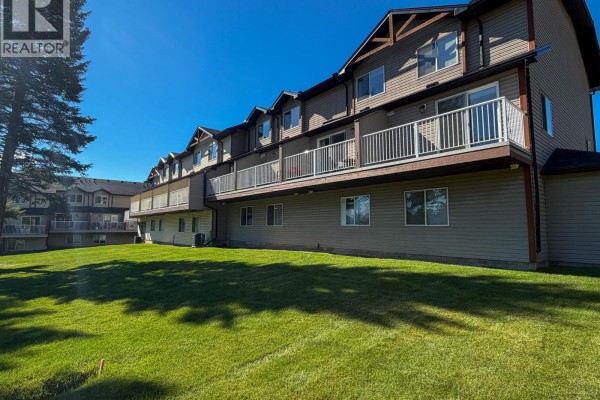 Living room - 200 Black Forest Trail Unit# 504, Invermere, BC V0A1K2 Photo 5