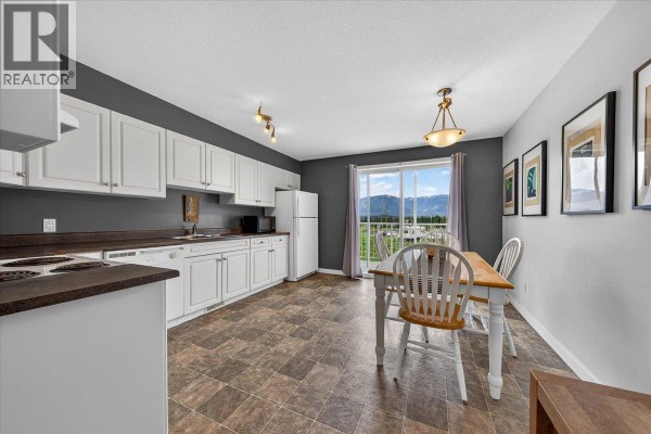 2pc Bathroom - 200 Black Forest Trail Unit# 702, Invermere, BC V0A1K7 Photo 5