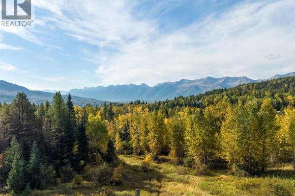 200 Canyon Trail, Fernie