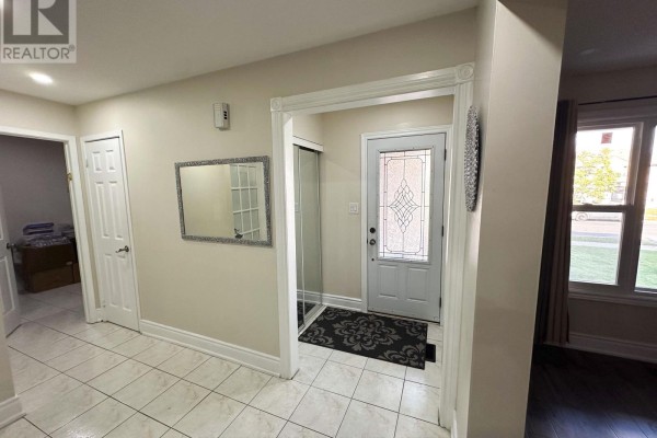 Kitchen - 200 Conestoga Drive, Brampton, ON L6Z3Y1 Photo 4