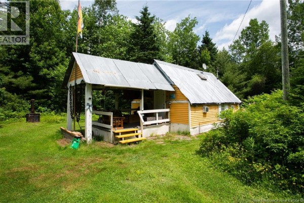 Bath (# pieces 1-6) - 200 Cross Creek Road, Nashwaak Bridge, NB E6C2G5 Photo 3