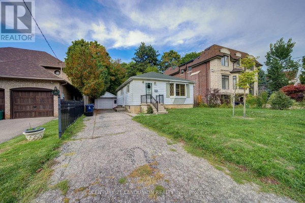 200 Elmhurst Avenue, Toronto, ON, photo 3