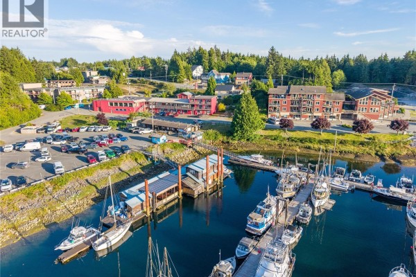 200 Hemlock St, Ucluelet, BC V0R3A0 Photo 4