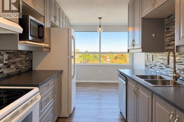 4pc Bathroom - 200 Jamieson Parkway Unit# 615, Cambridge, ON N3C4B5 Photo 4