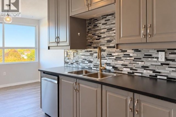 Kitchen - 200 Jamieson Parkway Unit# 615, Cambridge, ON N3C4B5 Photo 5
