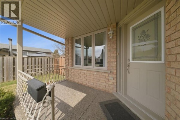 Recreation room - 200 Morrison Drive, Caledonia, ON N3W1A8 Photo 5