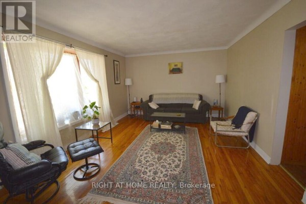 200 Woodroffe Avenue, Ottawa, ON, photo 3