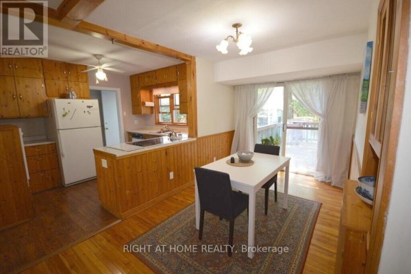 200 Woodroffe Avenue, Ottawa, ON K2A3V4 Photo 4