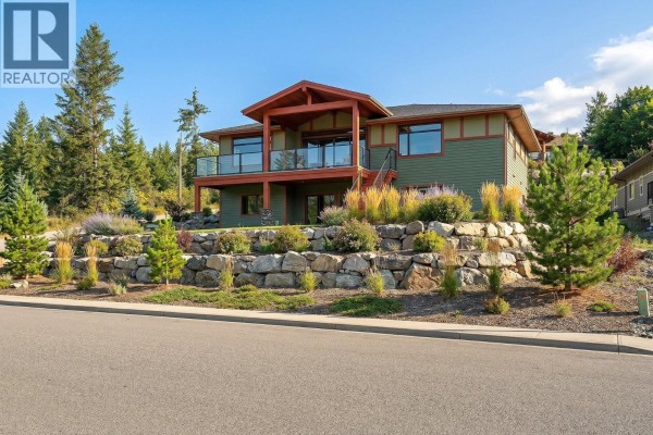 Foyer - 2000 45 Avenue Ne, Salmon Arm, BC V1E2E3 Photo 3