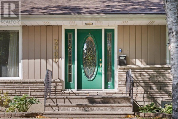 2000 Norway Crescent, Ottawa, ON K1H5N7 Photo 3