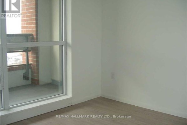 Kitchen - 2001 - 830 Lawrence Avenue W, Toronto, ON M6A0B2 Photo 3