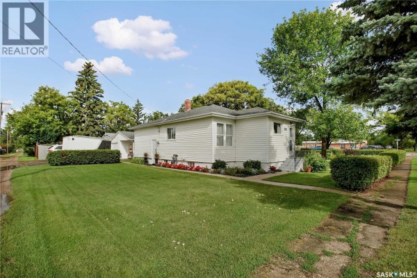 2001 2nd Street, Rosthern