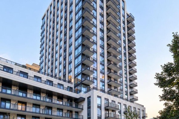 2002 - 91 Montclair Avenue, Toronto