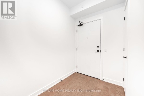 2002 - 91 Montclair Avenue, Toronto, ON M5P0B1 Photo 3