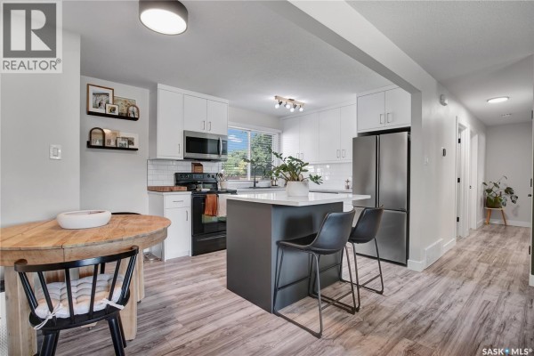 Bedroom - 2002 Richardson Road, Saskatoon, SK S7L4B7 Photo 3