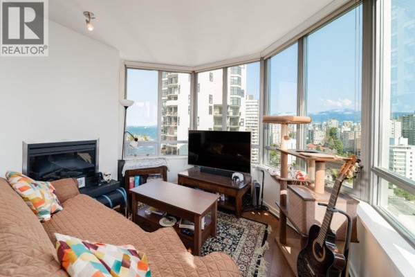 2003 1005 Beach Avenue, Vancouver, BC V6E3W2 Photo 2