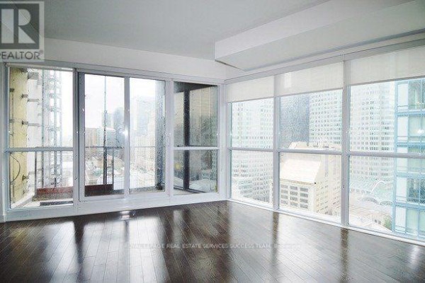 Bedroom 2 - 2004 - 1 The Esplanade, Toronto, ON M5E0A8 Photo 5