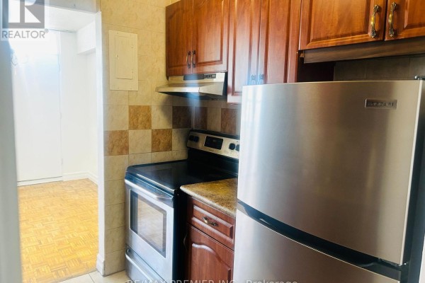 Dining room - 2004 - 1455 Lawrence Avenue W, Toronto, ON M6L1B1 Photo 2