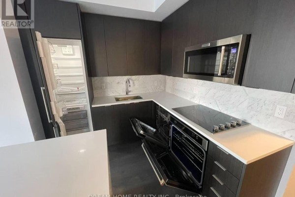Living room - 2004 - 38 Iannuzzi Street, Toronto, ON M5V0S2 Photo 3