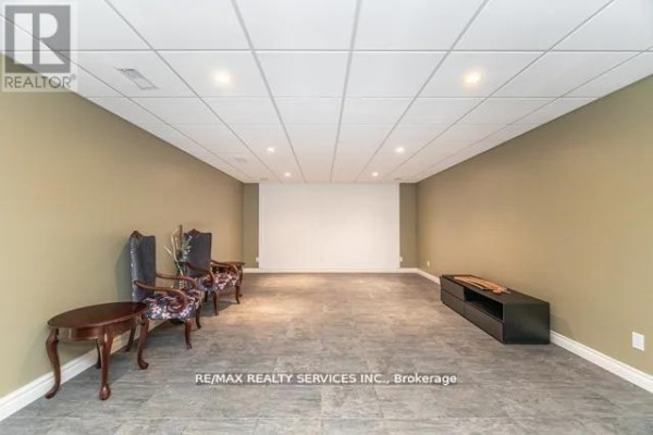 Finished basement with recessed lighting, tile floor - 20040 Kennedy Road, Caledon