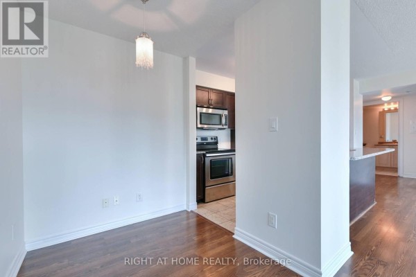 Den - 2005 - 208 Enfield Place, Mississauga, ON L5B0G8 Photo 5