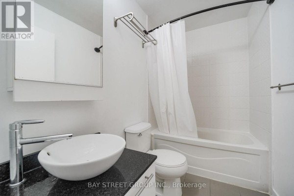 Bedroom - 2005 - 500 Sherbourne Street, Toronto, ON M4X1L1 Photo 4