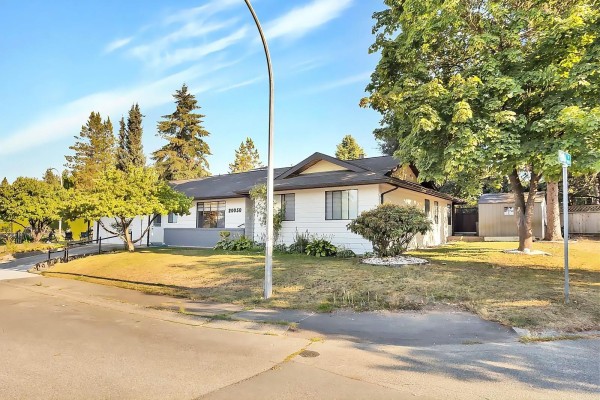 20050 50a Avenue, Langley, BC V3A7H9 Photo 5