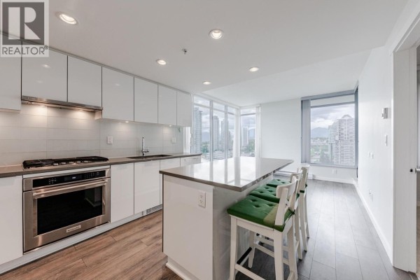 2006 2388 Madison Avenue, Burnaby, BC V5C0K8 Photo 4