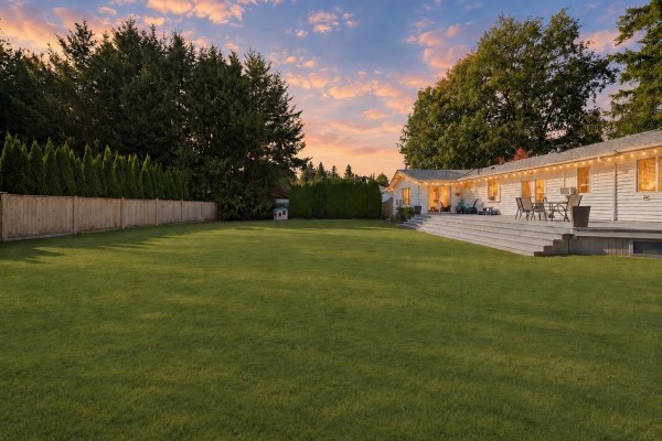 20068 42 Avenue, Langley, BC V3A3A5 Photo 3