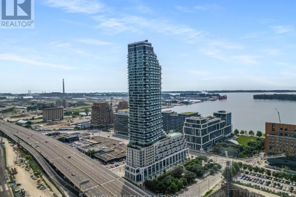 2007 - 16 Bonnycastle Street, Toronto, ON M5C0C9 Photo 2