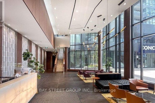 Den - 2007 - 80 Queens Wharf Road, Toronto, ON M5V0J3 Photo 5