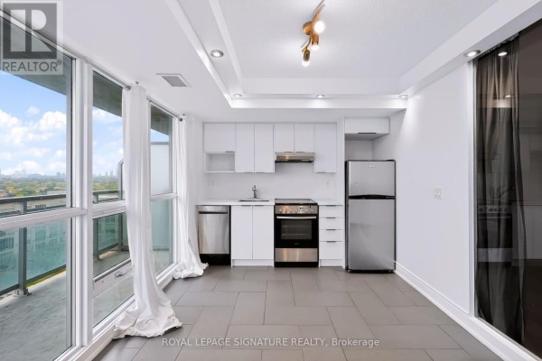 Foyer - 2008 - 155 Legion Road, Toronto, ON M8Y0A7 Photo 3
