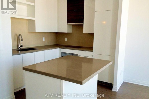 2008 - 59 Annie Craig Drive, Toronto, ON, photo 2