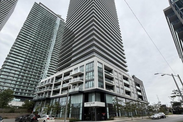 2009 - 70 Annie Craig Drive, Toronto